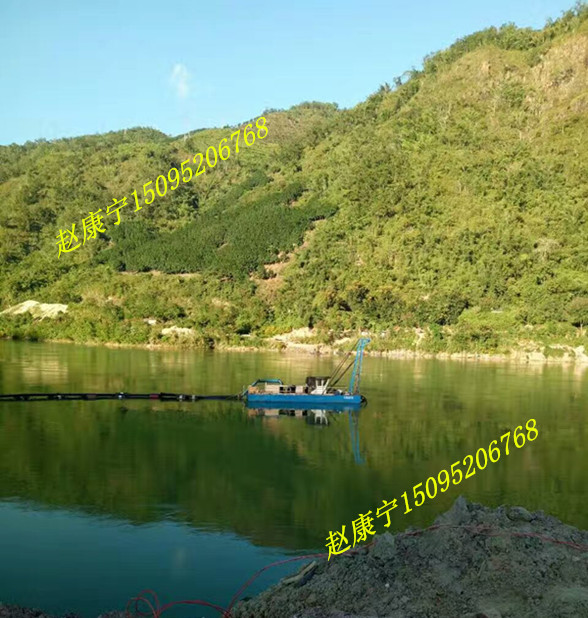 澜沧江抽沙船